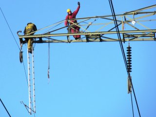 Hoogspanningsmast demontage wielen